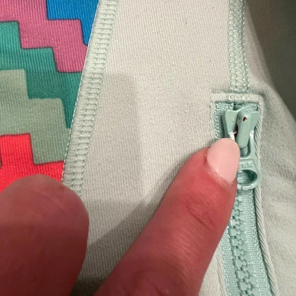 Ivivva Lululemon Colorful Chevron Track Jacket - Picture 8 of 8